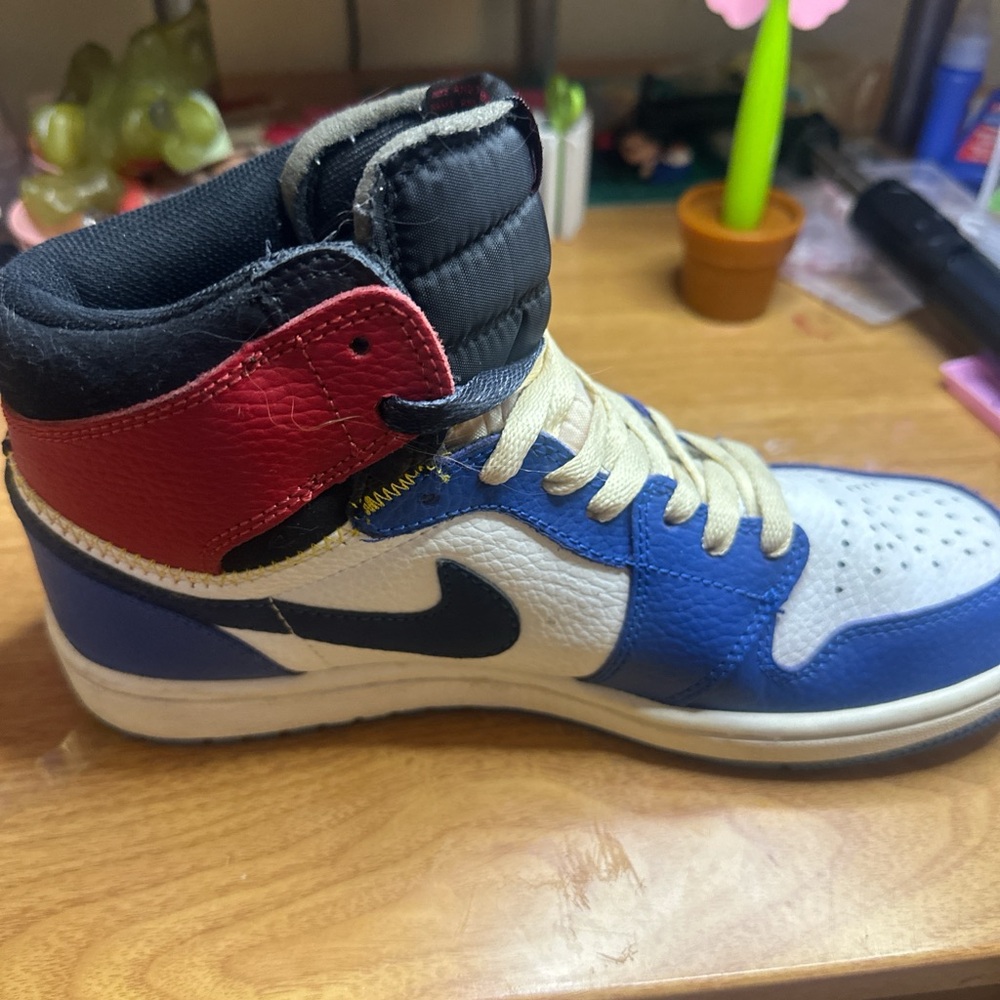 Nike Kids Sneakers - Red, Blue, Black, White